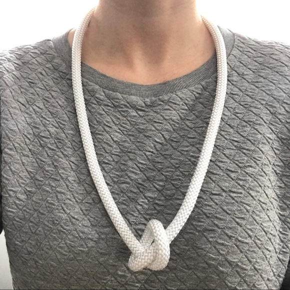 White long rope necklace multiple ways to wear - Picture 1 of 15